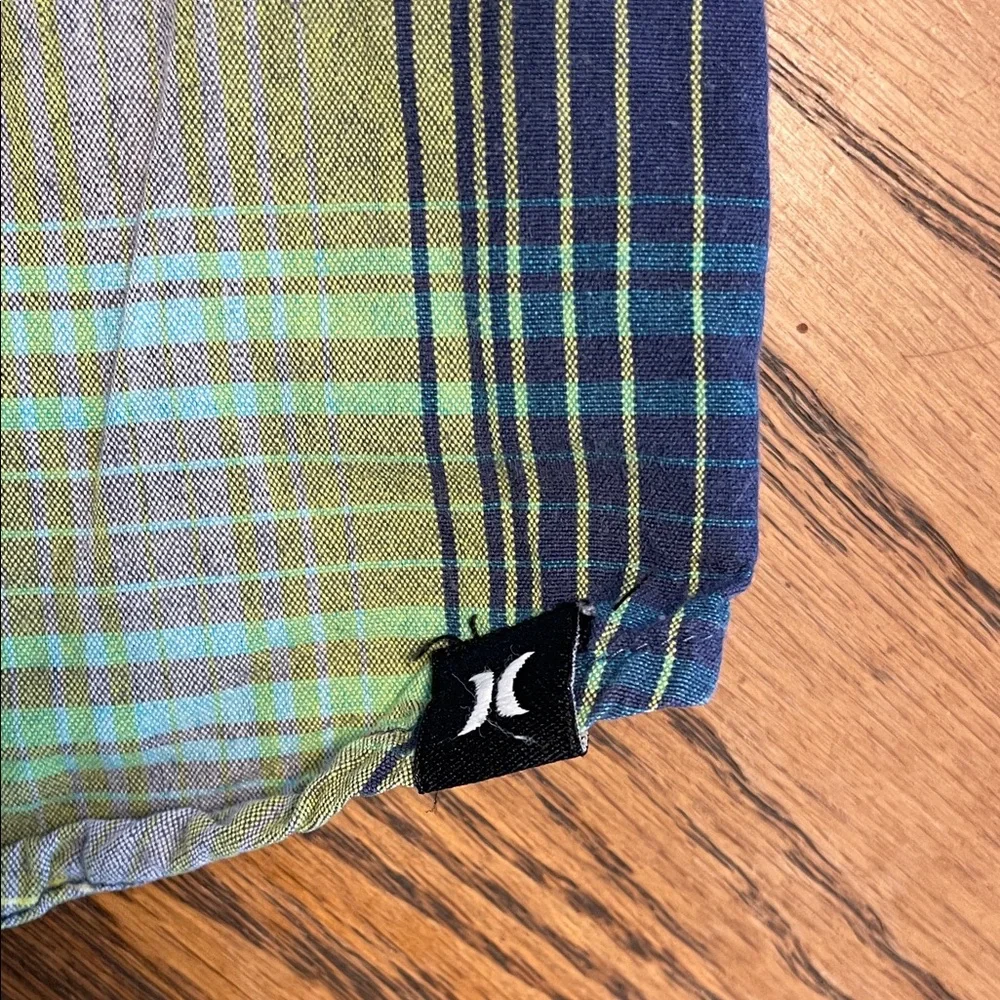 Hurley Kids Plaid Button Down Shirt size 3T, 100% cotton